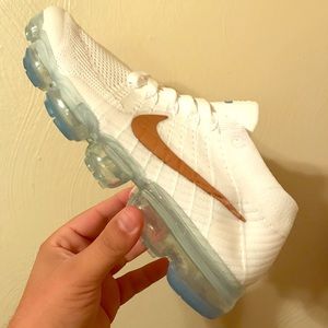 Nike VAPORMAX white and bronze size 9,5 US
